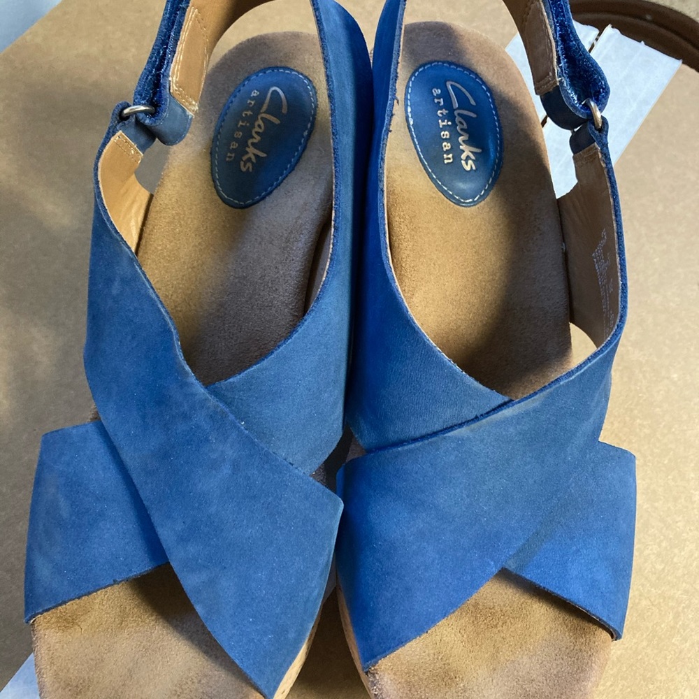 Clarks women’s wedge sandals